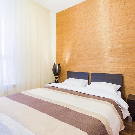 Navit Apartments With Breakfast, Near The Railway Station, The City Center, The Park Kiev Exteriör bild