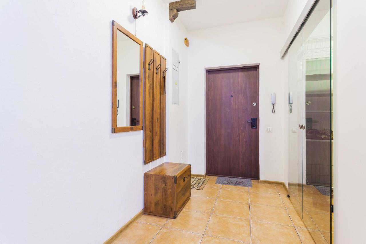 Navit Apartments With Breakfast, Near The Railway Station, The City Center, The Park Kiev Exteriör bild
